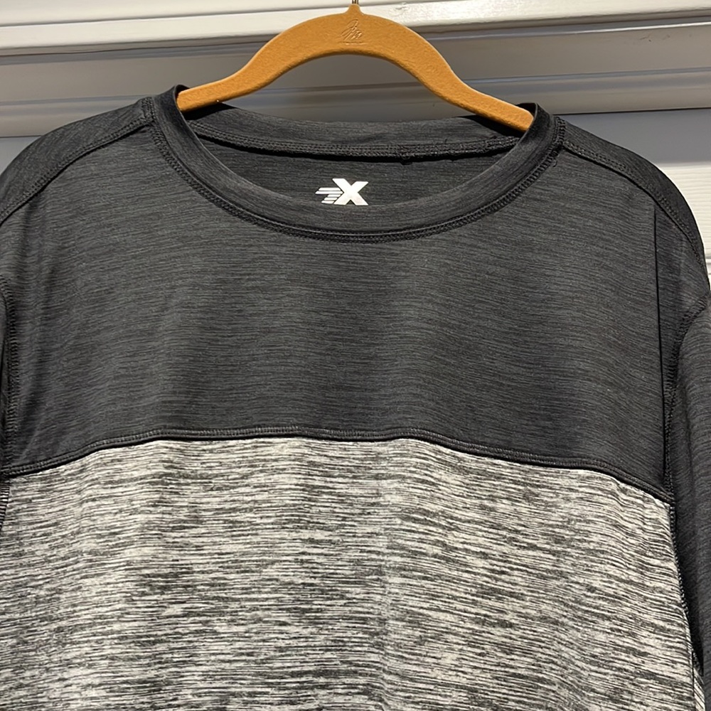 Zeroxposur men’s XL grey short sleeve shirt